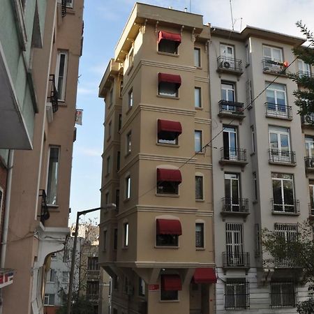 Away Hotel Istanbul Exterior photo